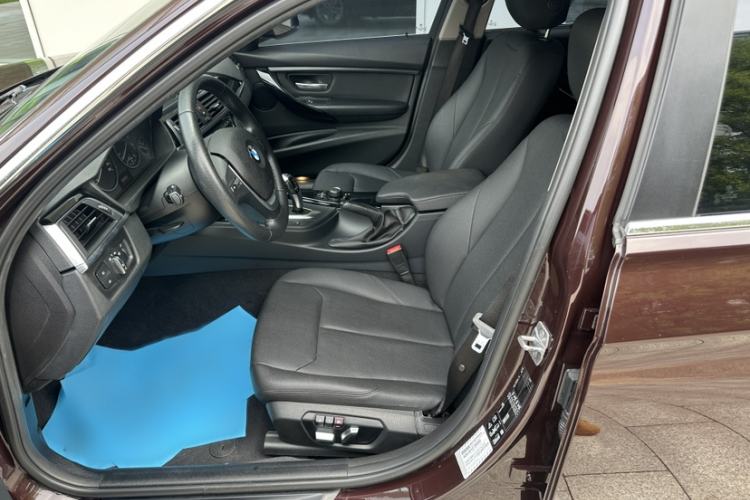 Used BMW 3 Series 2017 320Li xDrive Fashion Model Interior 6