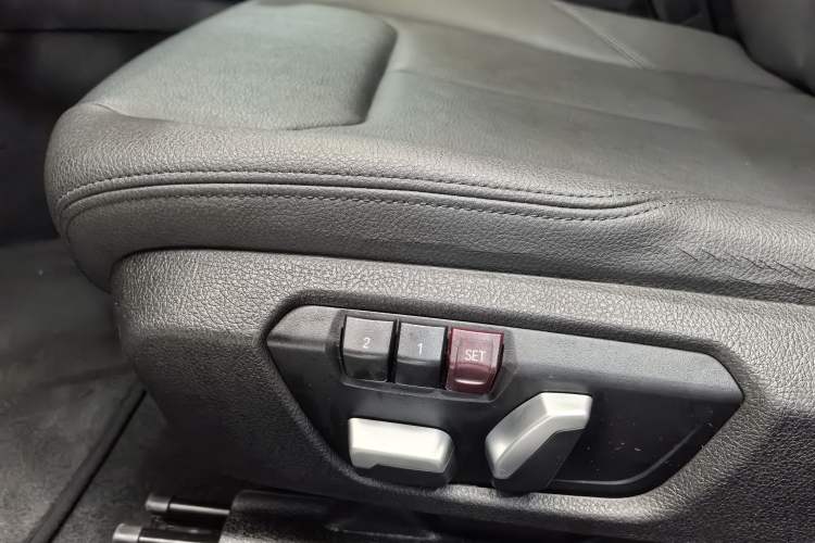 Used BMW 3 Series 2017 320Li Fashion Model Interior 7
