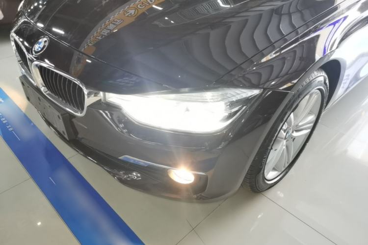 Used BMW 3 Series 2017 320Li Fashion Model Left Front Headlight
