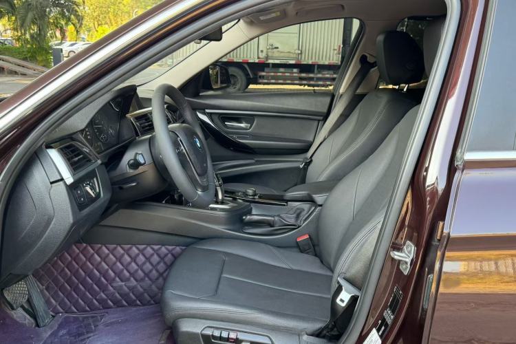 Used BMW 3 Series 2017 320Li Fashion Model Left Front Seat