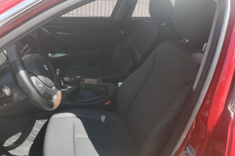 Used BMW 3 Series 2017 318Li Fashion Model Left Front Seat