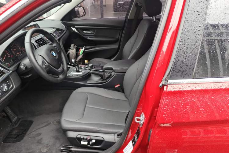 Used BMW 3 Series 2017 320Li Fashion Model Left Front Seat