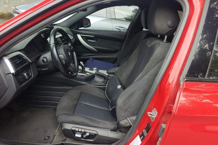 Used BMW 3 Series 2017 320i M Sport Left Front Seat