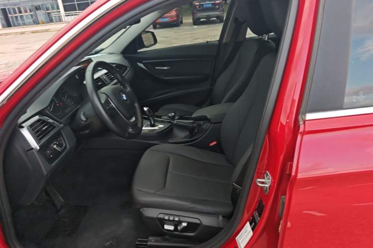Used BMW 3 Series 2017 320Li Fashion Model Left Front Seat