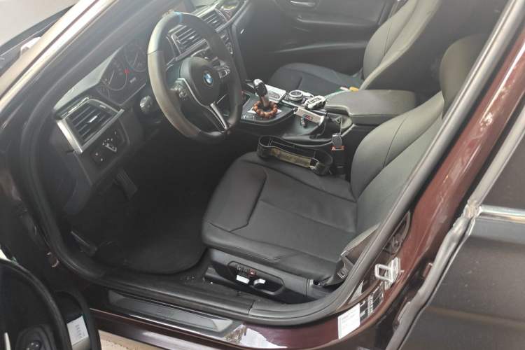 Used BMW 3 Series 2017 320Li Fashion Model Left Front Seat