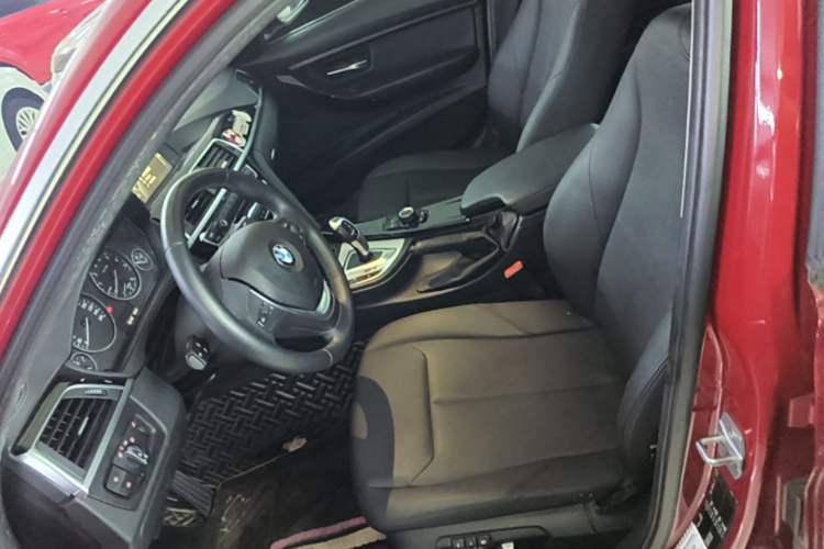 Used BMW 3 Series 2017 320Li Fashion Model Left Front Seat