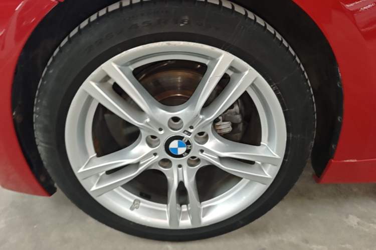 Used BMW 3 Series 2017 320Li M Sport Edition Left Front Wheel Hub