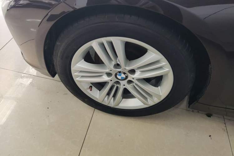 Used BMW 3 Series 2017 320Li Fashion Model Left Front Wheel Hub