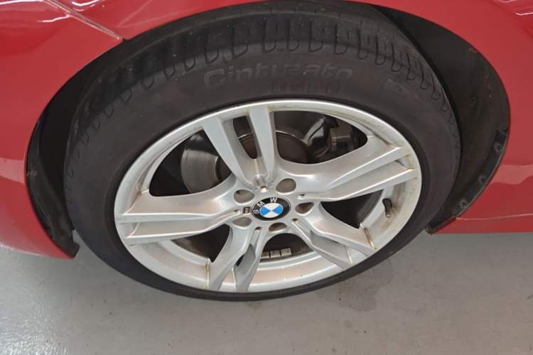 Used BMW 3 Series 2017 320Li M Sport Edition Left Front Wheel Hub
