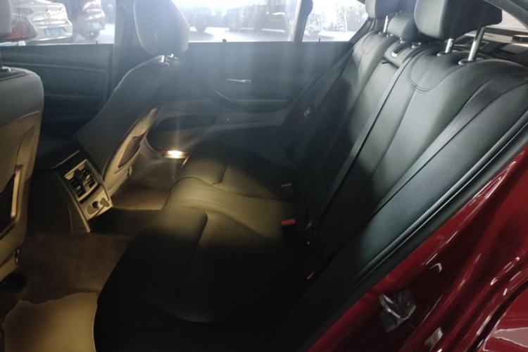 Used BMW 3 Series 2017 320Li Fashion Model Left Rear Seat