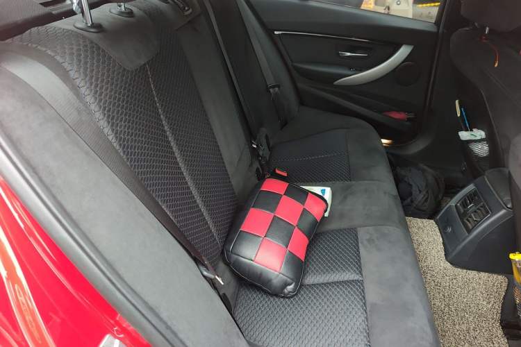 Used BMW 3 Series 2017 320i M Sport Left Rear Seat