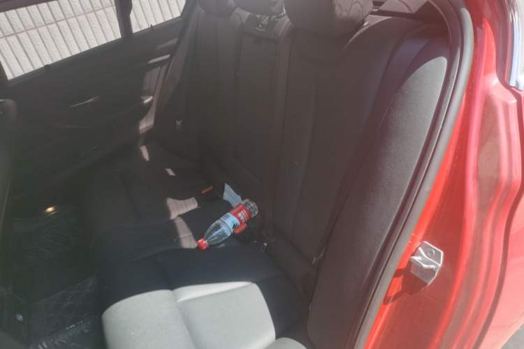 Used BMW 3 Series 2017 318Li Fashion Model Left Rear Seat