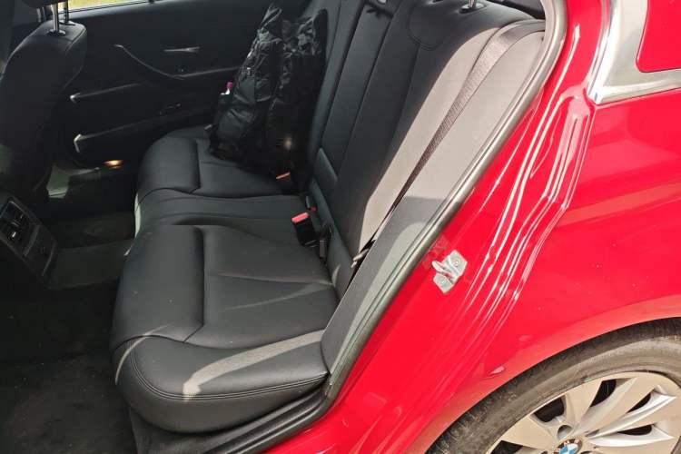 Used BMW 3 Series 2017 318Li Fashion Model Left Rear Seat