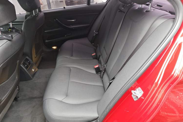 Used BMW 3 Series 2017 320Li Fashion Model Left Rear Seat