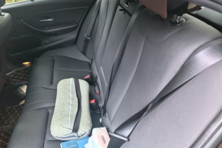 Used BMW 3 Series 2017 320Li Fashion Model Left Rear Seat