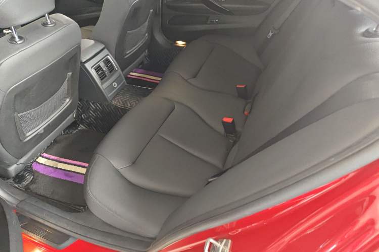 Used BMW 3 Series 2017 320Li Fashion Model Left Rear Seat