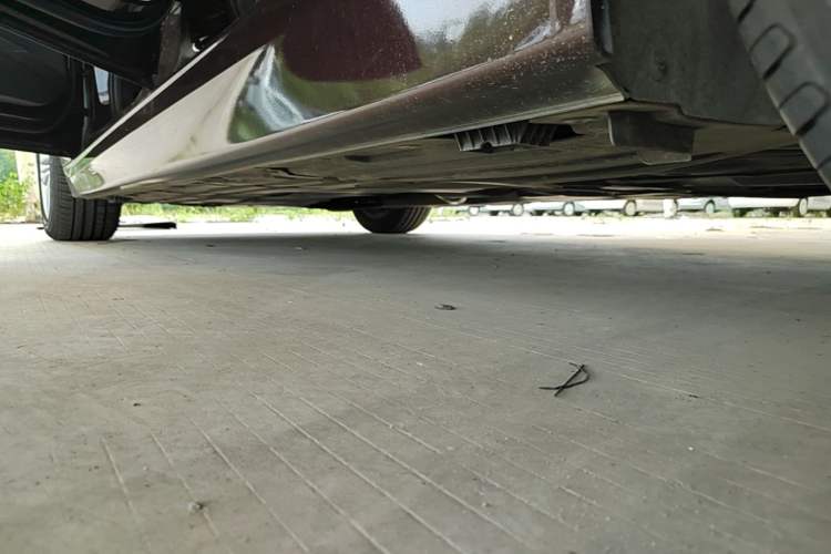 Used BMW 3 Series 2017 320Li Fashion Model Left Side Sill
