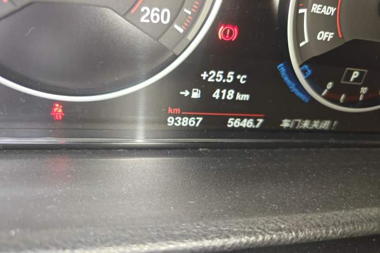 Used BMW 3 Series 2017 320Li M Sport Edition Odometer Close Up