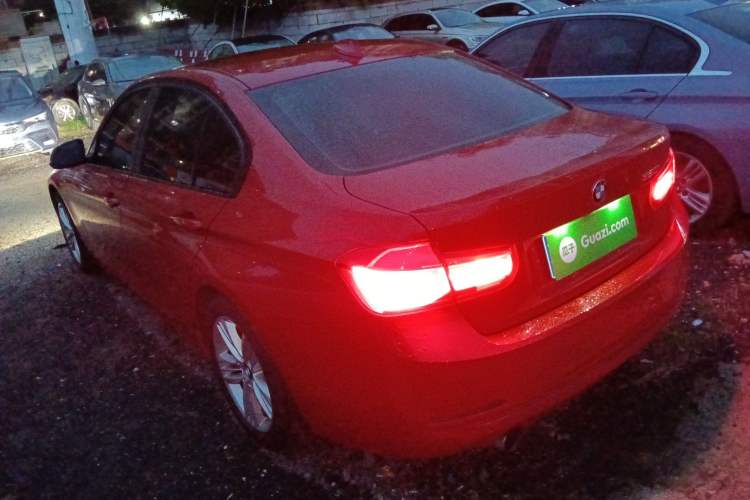 Used BMW 3 Series 2017 318i Fashion Model Rear Left 45 Deg