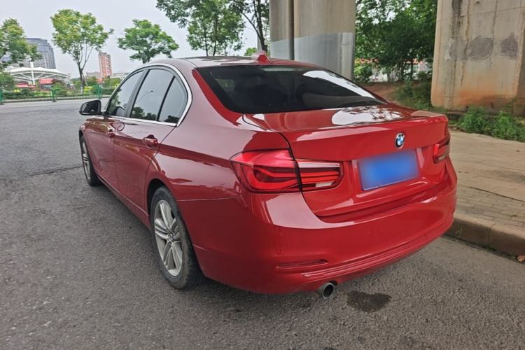 Used BMW 3 Series 2017 318i Fashion Model Rear Left 45 Deg