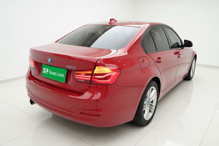 Used BMW 3 Series 2017 318i Fashion Model Rear Right 45 Deg