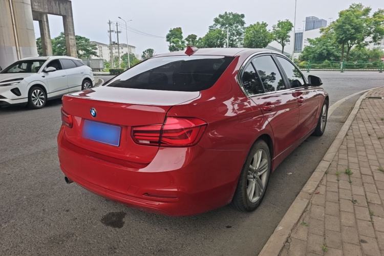 Used BMW 3 Series 2017 318i Fashion Model Rear Right 45 Deg