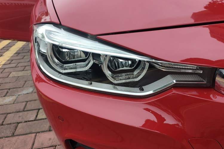 Used BMW 3 Series 2017 320i M Sport Right Front Headlight