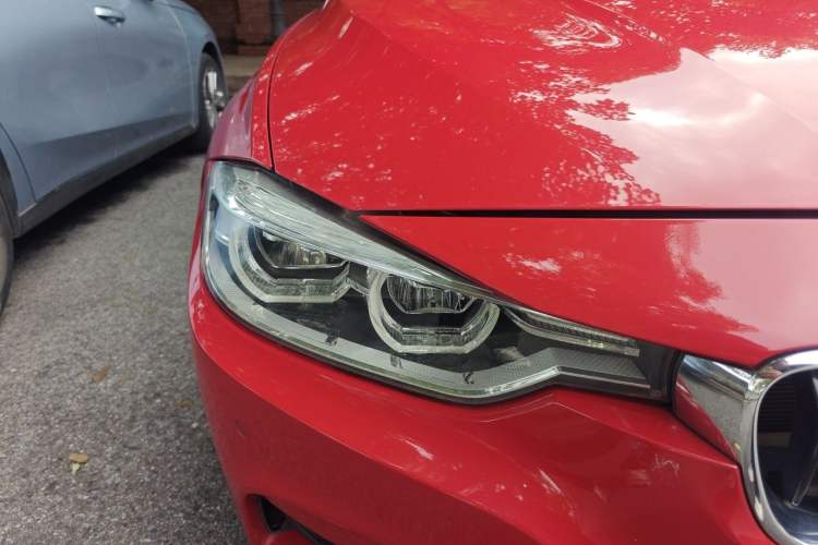 Used BMW 3 Series 2017 320i M Sport Right Front Headlight