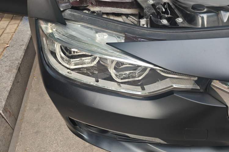 Used BMW 3 Series 2017 320Li Fashion Model Right Front Headlight