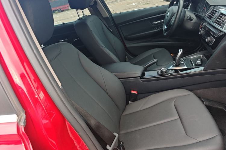 Used BMW 3 Series 2017 320Li Fashion Model Right Front Seat