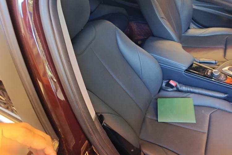 Used BMW 3 Series 2017 320Li Fashion Model Right Front Seat