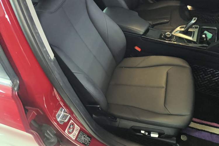 Used BMW 3 Series 2017 320Li Fashion Model Right Front Seat