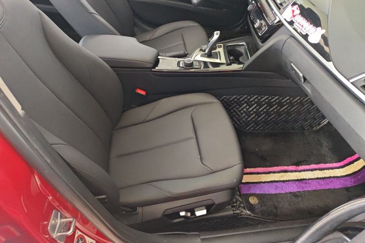 Used BMW 3 Series 2017 320Li Fashion Model Right Front Seat
