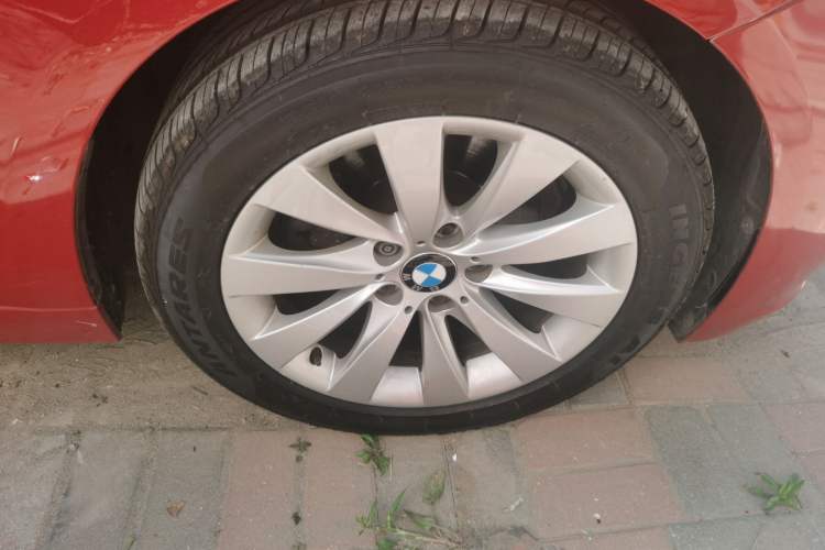 Used BMW 3 Series 2017 318Li Fashion Model Right Front Wheel Hub