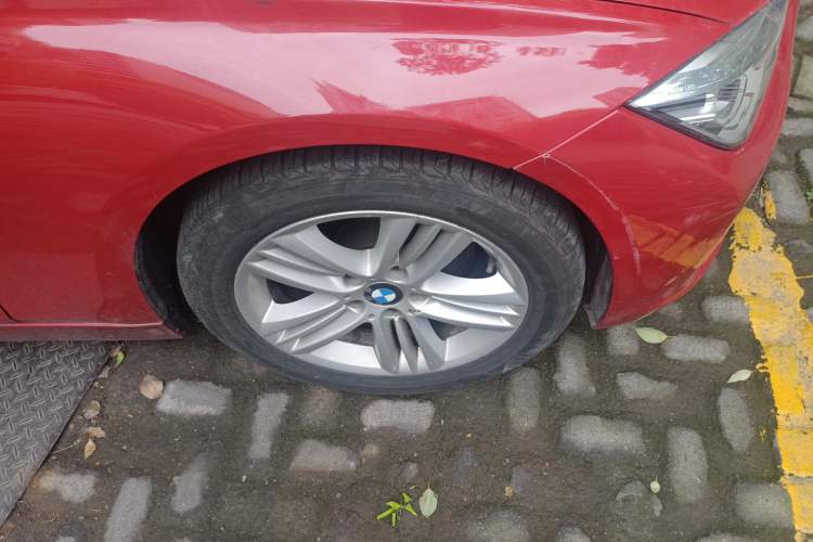 Used BMW 3 Series 2017 320Li Fashion Model Right Front Wheel Hub
