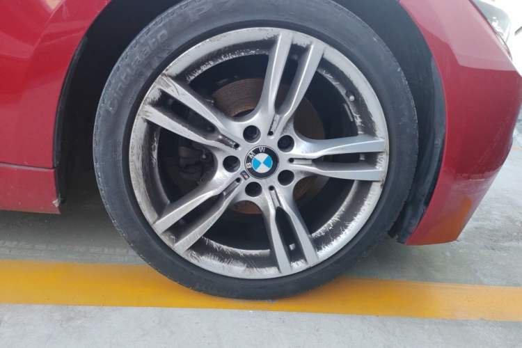 Used BMW 3 Series 2017 320Li M Sport Edition Right Front Wheel Hub