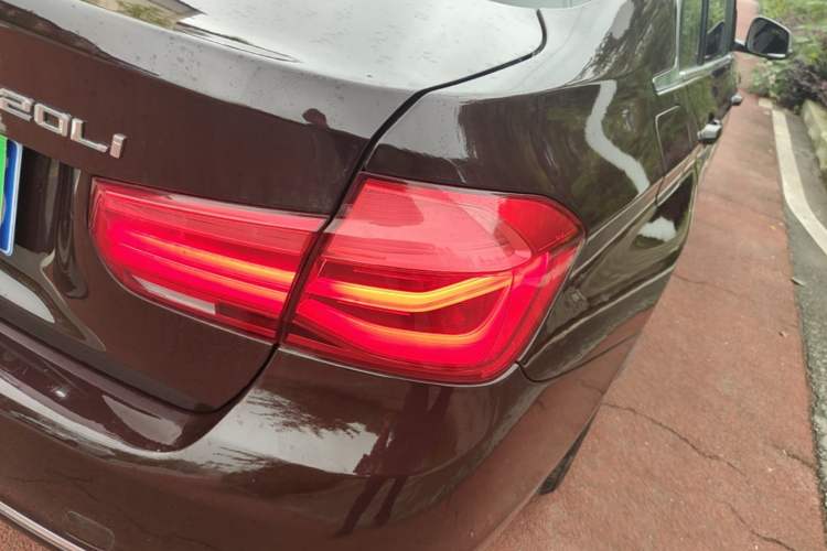 Used BMW 3 Series 2017 320Li Fashion Model Right Rear Taillight