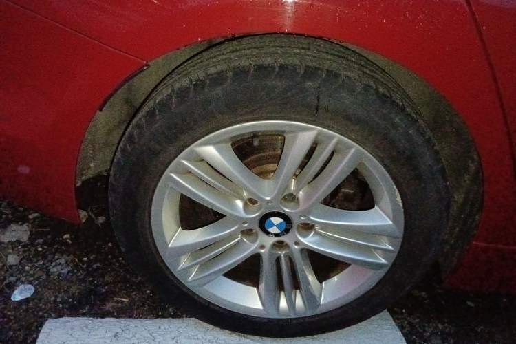 Used BMW 3 Series 2017 318i Fashion Model Right Rear Wheel Hub
