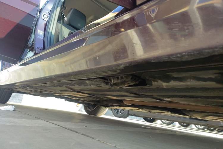 Used BMW 3 Series 2017 320Li Fashion Model Right Side Sill