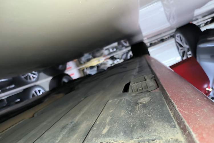 Used BMW 3 Series 2017 320Li M Sport Edition Right Side Sill
