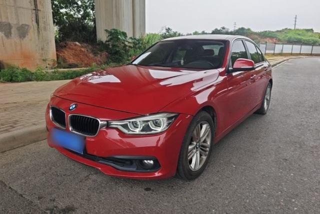 BMW 3 Series 2017 318i Fashion Model de segunda mano