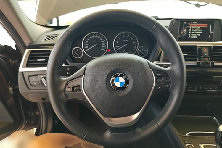 Used BMW 3 Series 2017 320Li Fashion Model Steering Wheel
