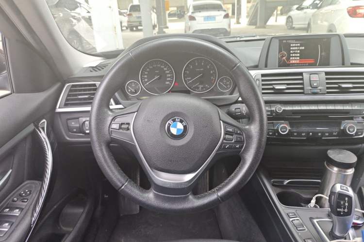 Used BMW 3 Series 2017 320Li Fashion Model Steering Wheel