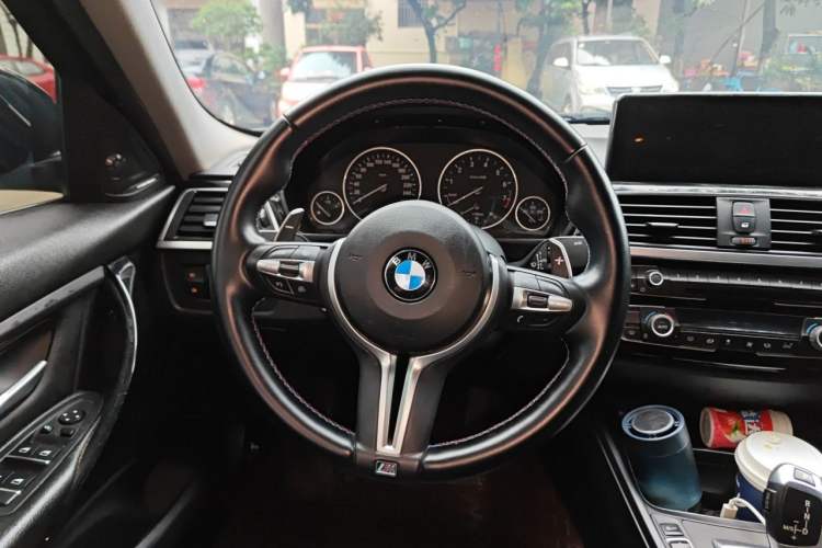 Used BMW 3 Series 2017 320Li Fashion Model Steering Wheel