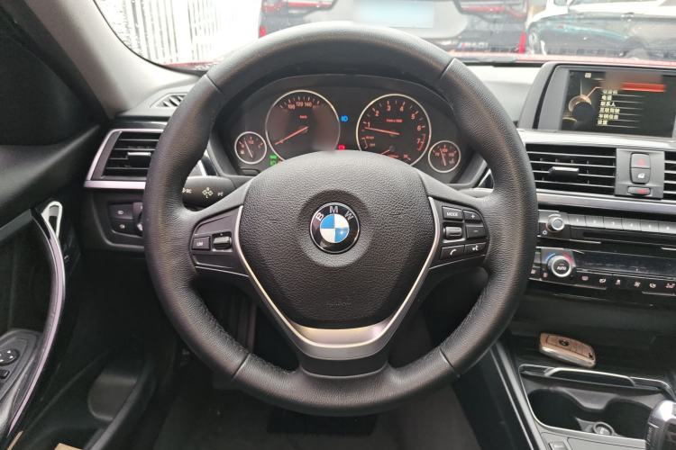Used BMW 3 Series 2017 320Li Fashion Model Steering Wheel