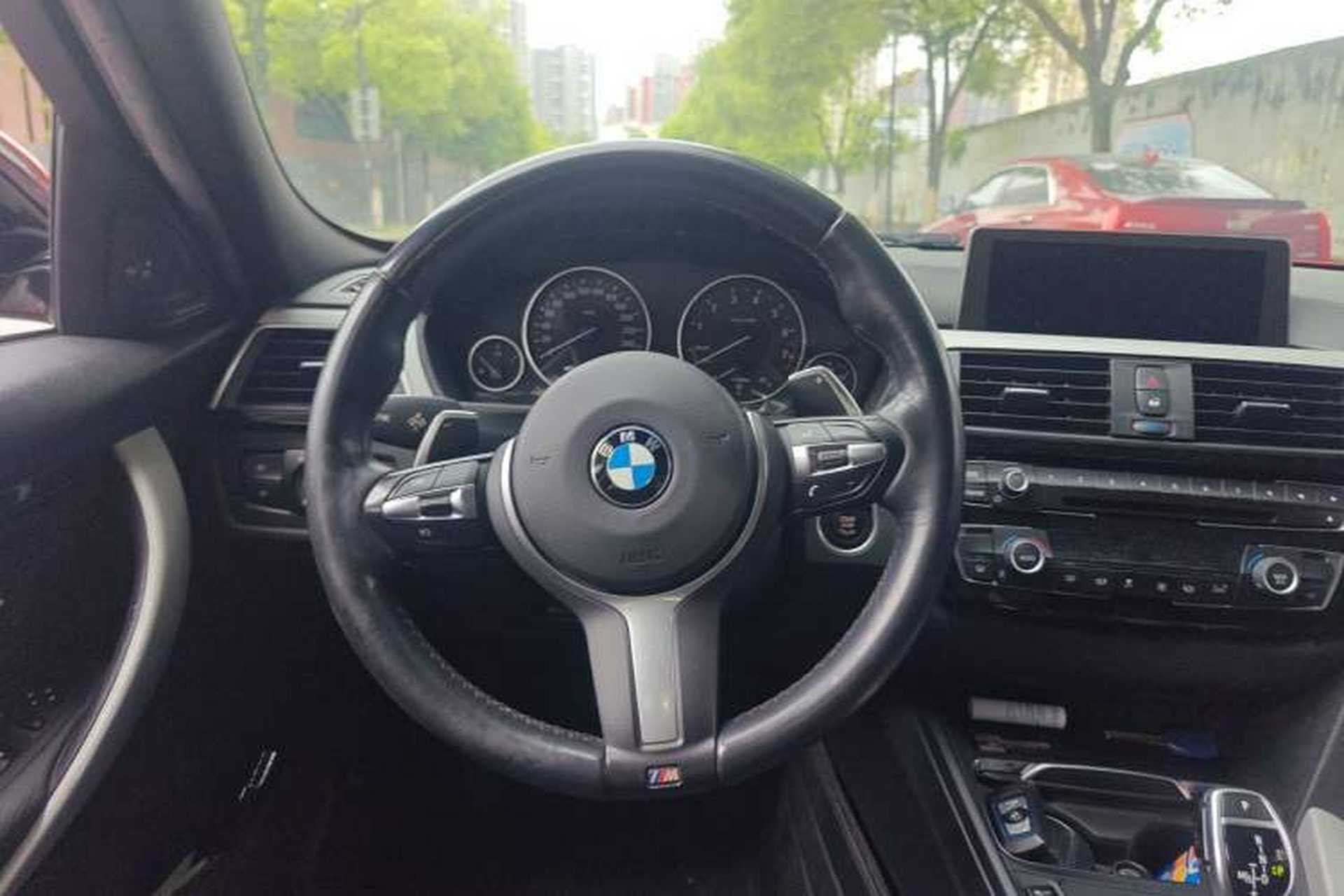 Used BMW 3 Series 2017 320i M Sport Steering Wheel