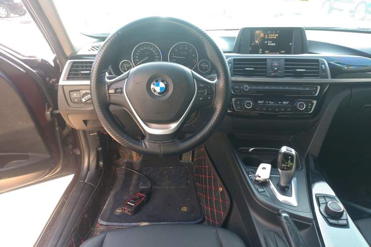 Used BMW 3 Series 2017 320Li Fashion Model Steering Wheel