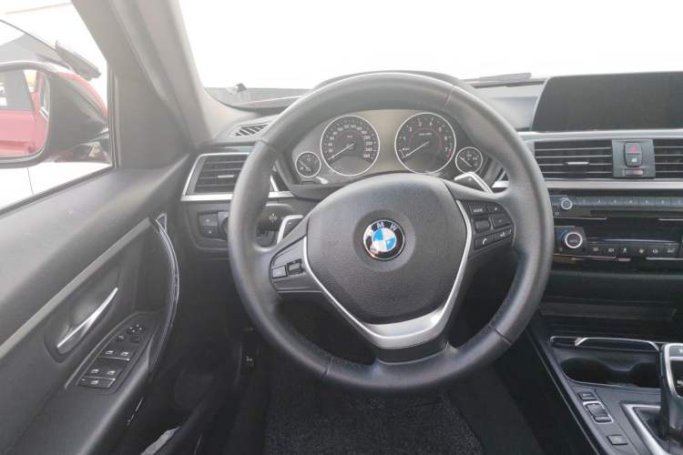 Used BMW 3 Series 2017 320Li M Sport Edition Steering Wheel