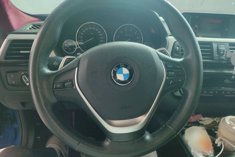Used BMW 3 Series 2017 320i M Sport Steering Wheel