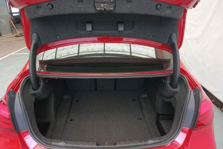 Used BMW 3 Series 2017 320Li M Sport Edition Trunk